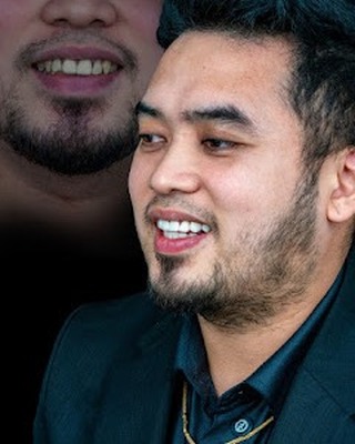 Veneers case 2 patient portrait
